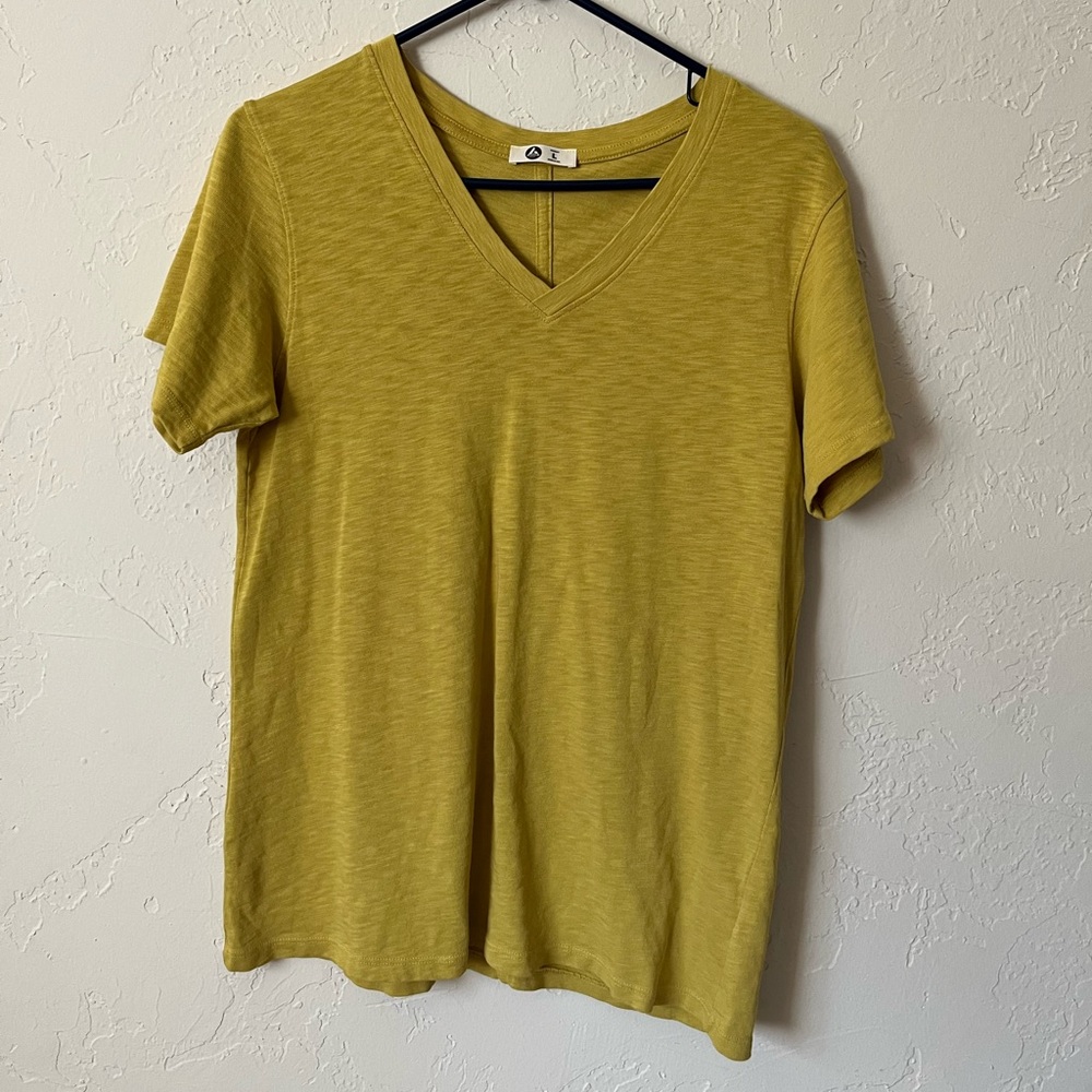 American Giant tshirt. Large